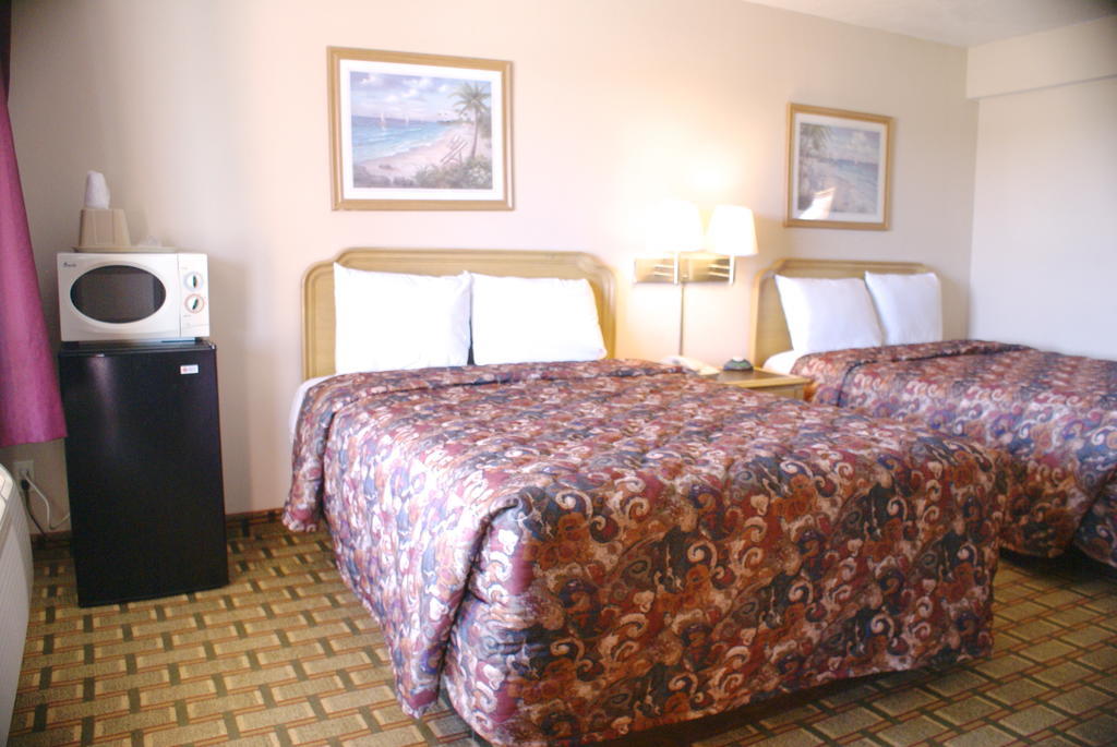 Bayview Inn And Suites Atlantic City Room photo